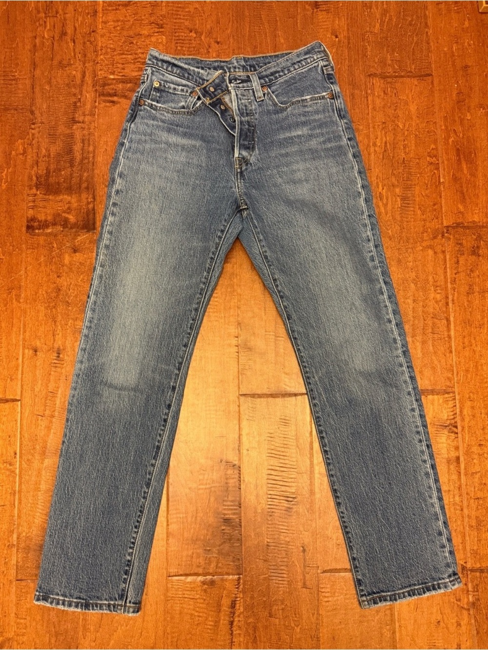 Levi's 501 Original Fit Jeans in Medium Wash